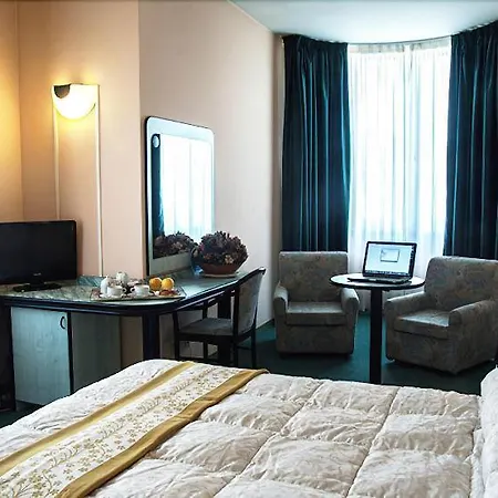 Grand Serre Hotel